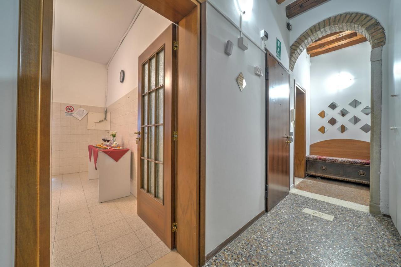 Отель Residenza Briati Венеция Экстерьер фото