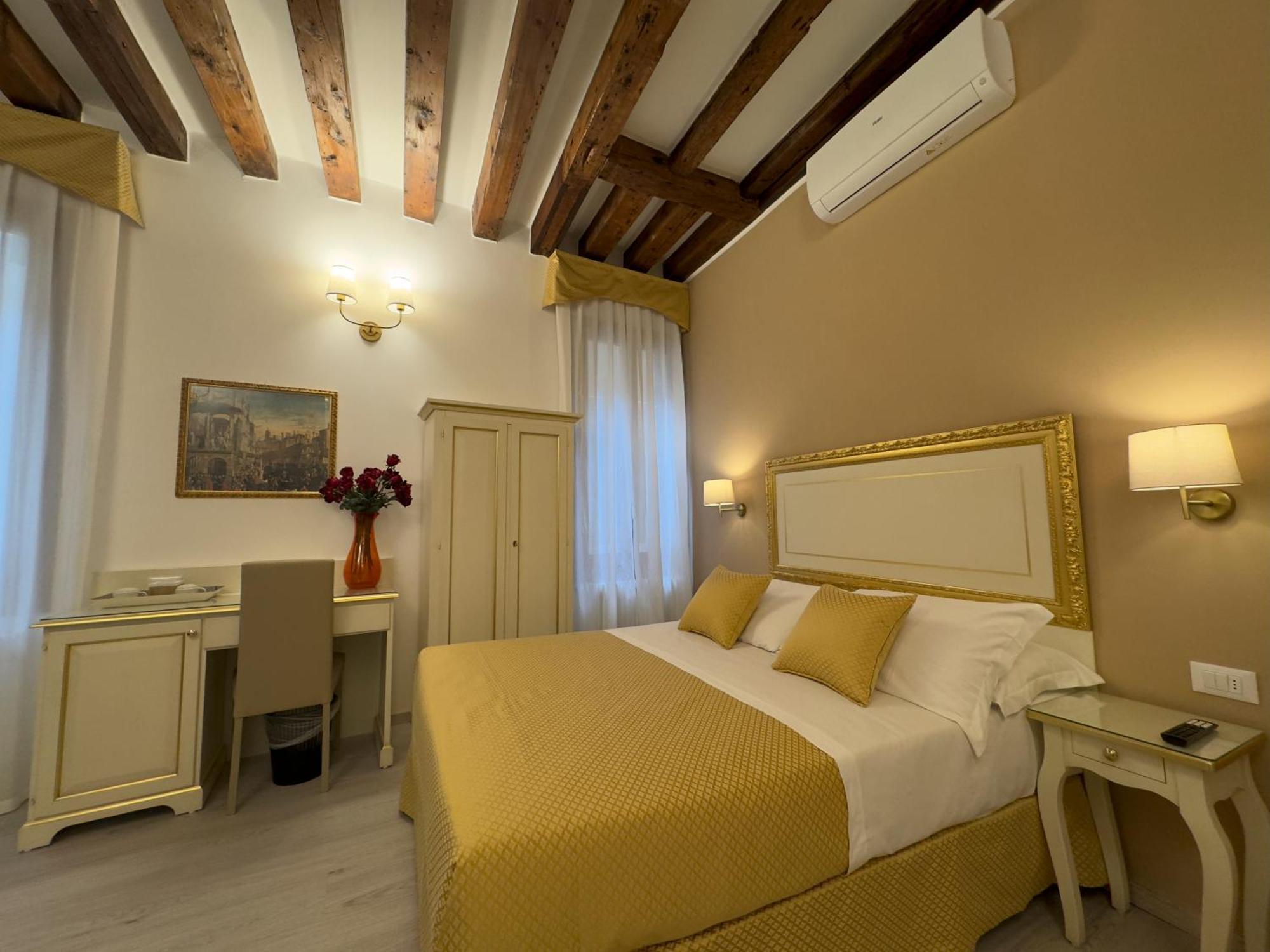 Отель Residenza Briati Венеция Экстерьер фото